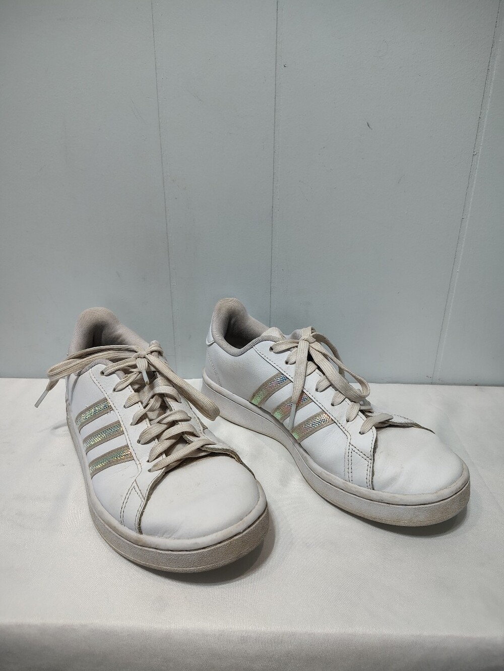 Adidas Grand Court Sneaker Irredescent White Size 8